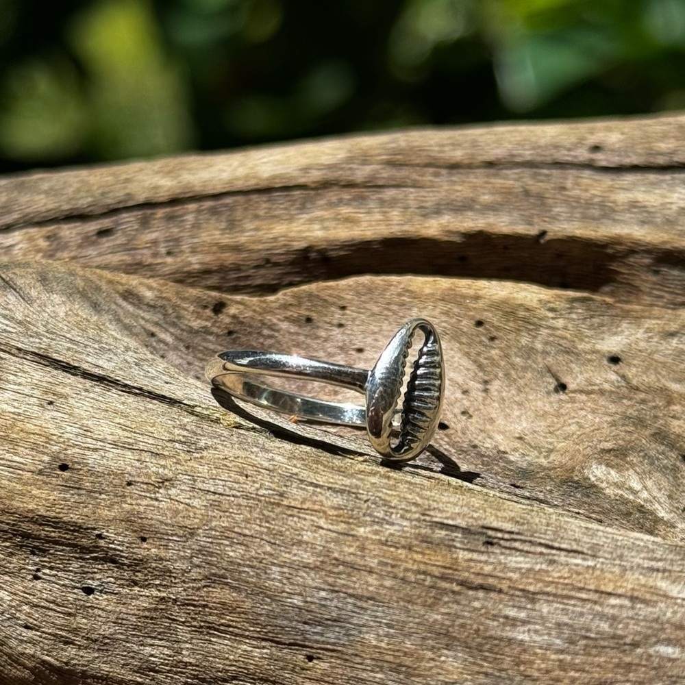 925 sterling silver cowrie shell ring 6 - Picture 2 of 3